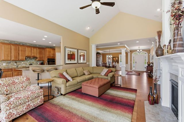 7452 Overglen Drive, West Chester, OH 45069