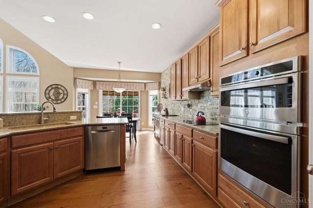 7452 Overglen Drive, West Chester, OH 45069