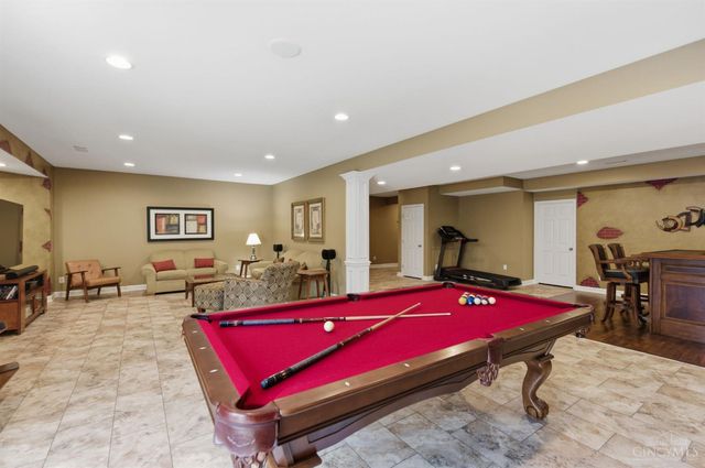 7452 Overglen Drive, West Chester, OH 45069