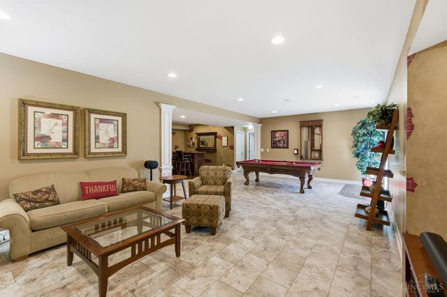 7452 Overglen Drive, West Chester, OH 45069