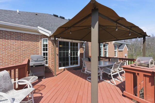7452 Overglen Drive, West Chester, OH 45069