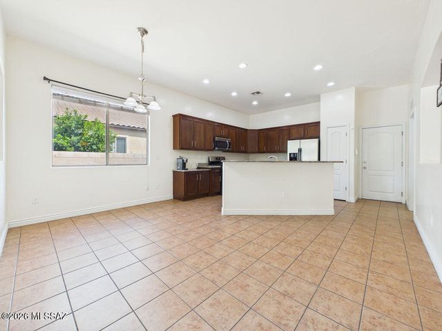 5243 E Beargrass Vista Drive, Tucson, AZ 85756