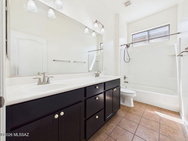 5243 E Beargrass Vista Drive, Tucson, AZ 85756
