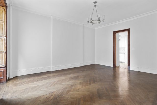 142 E 37th St Apt 4, New York City, NY 10016