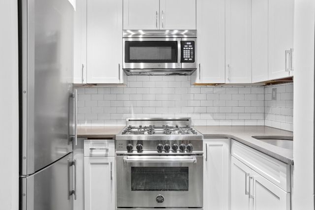 142 E 37th St Apt 4, New York City, NY 10016