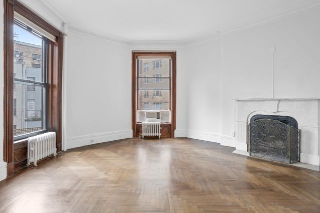 142 E 37th St Apt 4, New York City, NY 10016