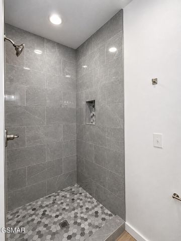 2502 Limestone Court, Sevierville, TN 37876