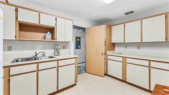 1880 N CRYSTAL LAKE DRIVE 69, Lakeland, FL 33801