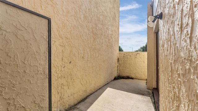 1880 N CRYSTAL LAKE DRIVE 69, Lakeland, FL 33801
