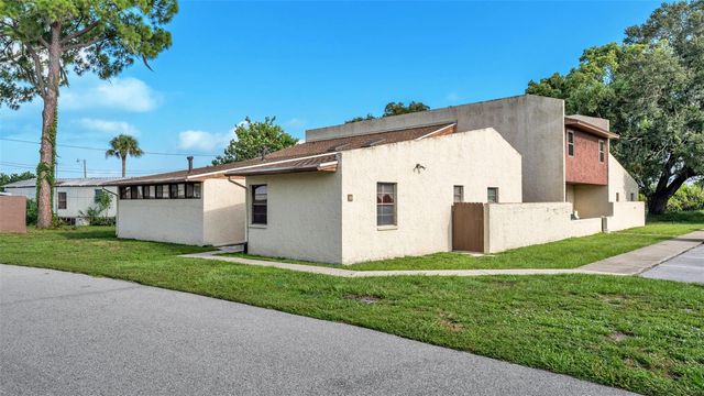 1880 N CRYSTAL LAKE DRIVE 69, Lakeland, FL 33801