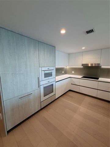 9201 E Bay Harbor Dr 309, Bay Harbor Islands, FL 33154