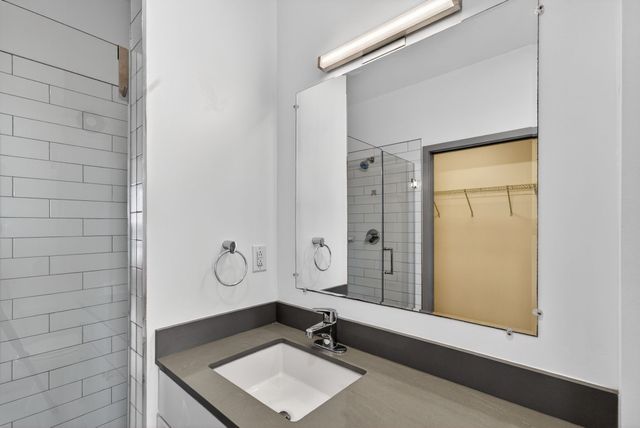 400 Herron Dr Apt 421, Nashville, TN 37210