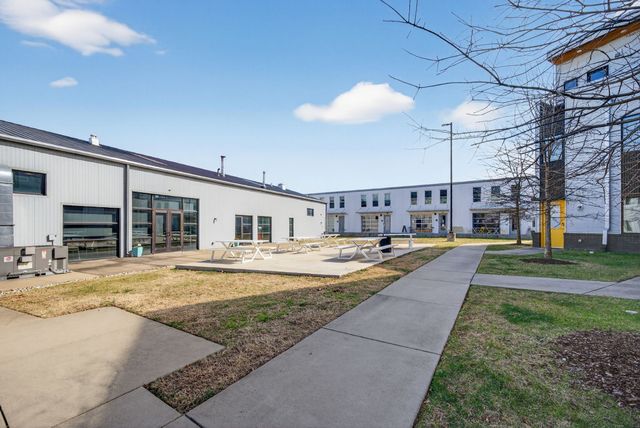 400 Herron Dr Apt 421, Nashville, TN 37210