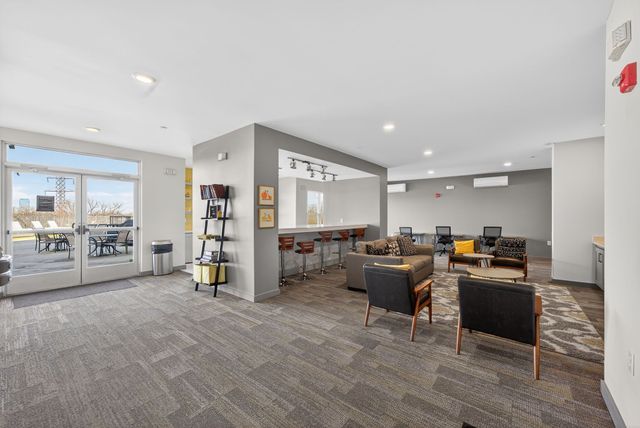 400 Herron Dr Apt 421, Nashville, TN 37210