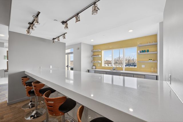 400 Herron Dr Apt 421, Nashville, TN 37210