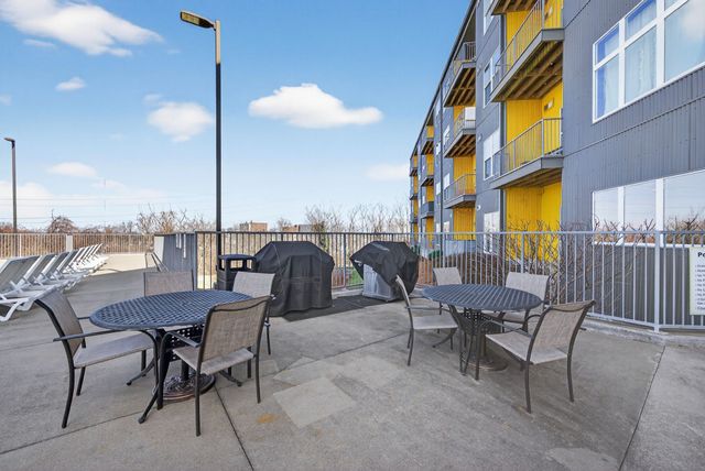 400 Herron Dr Apt 421, Nashville, TN 37210