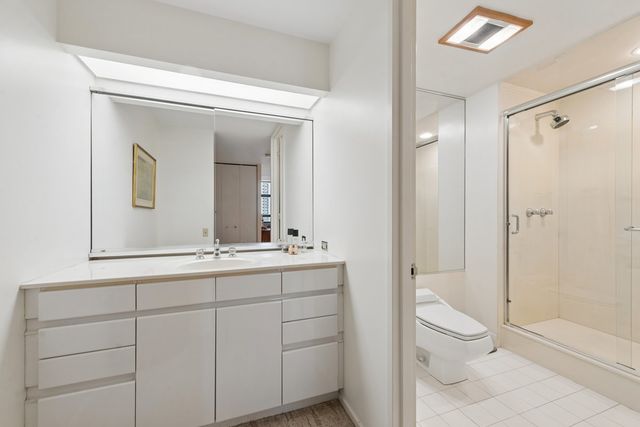 680 N LAKE SHORE Drive 1611, Chicago, IL 60611