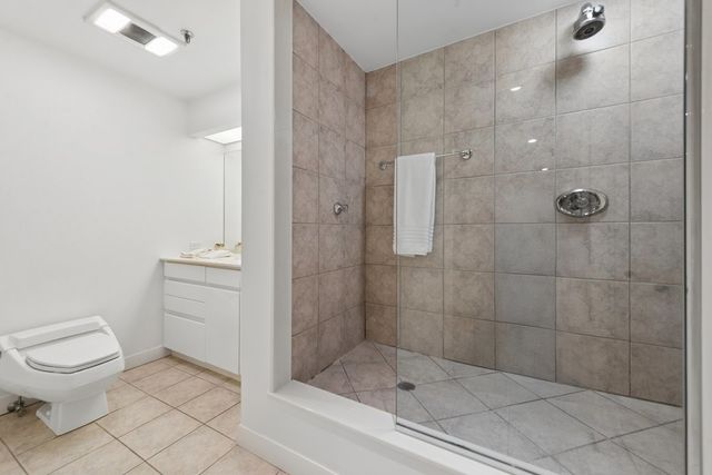 680 N LAKE SHORE Drive 1611, Chicago, IL 60611