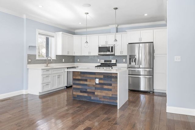 45 W Plain St 1, Wayland, MA 01778