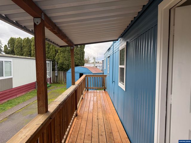 13045 SE Stark St 6, Portland, OR 97233