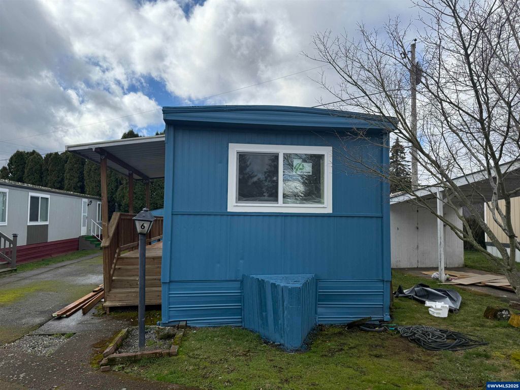 13045 SE Stark St 6, Portland, OR 97233