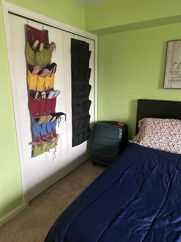 5221 James Lane 1511, Crestwood, IL 60418