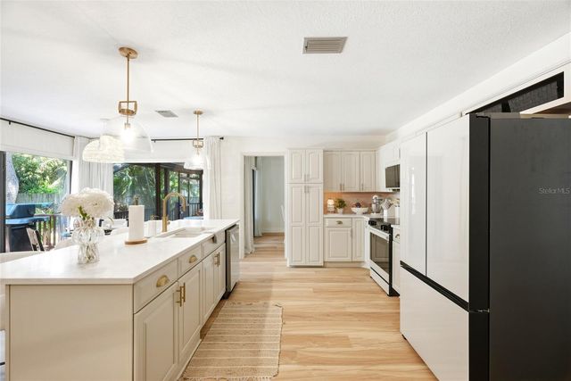 8 CLEARVIEW DRIVE, Safety Harbor, FL 34695