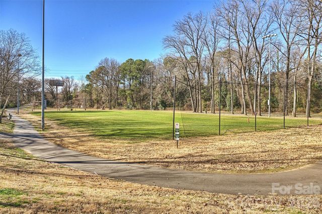 1144 W 1st Street, Charlotte, NC 28202