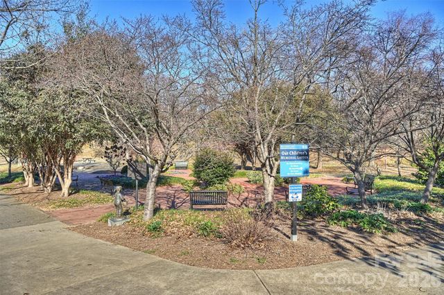 1144 W 1st Street, Charlotte, NC 28202