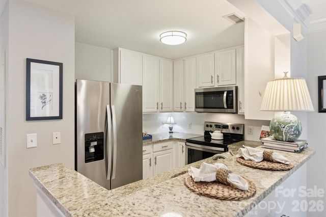 1144 W 1st Street, Charlotte, NC 28202