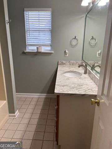 111 Mockingbird Drive, Dublin, GA 31021