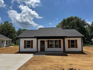 637 Wilson St, Greenbrier, TN 37073