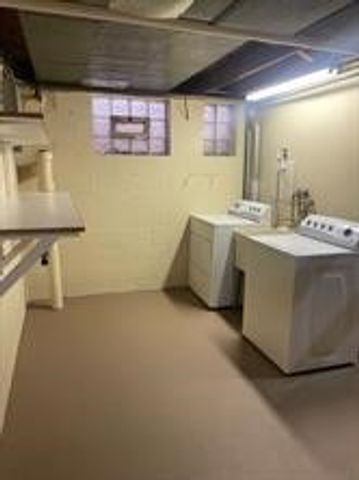 4011 Arsenal Pl, Lawrenceville, PA 15201