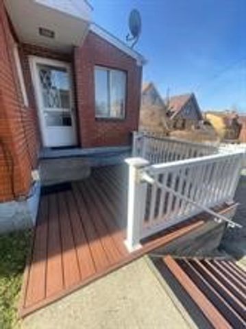 4011 Arsenal Pl, Lawrenceville, PA 15201