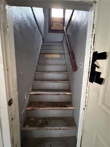 18191 Russell Street, Highland Park, MI 48203