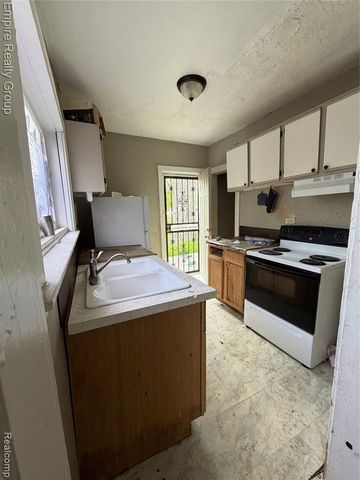 18191 Russell Street, Highland Park, MI 48203