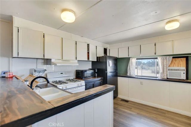 9180 Avalon, Phelan, CA 92371