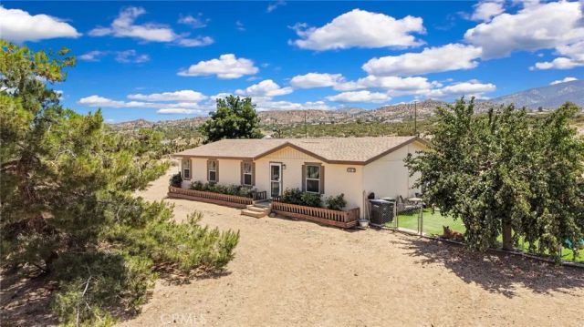 9180 Avalon, Phelan, CA 92371