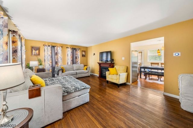 78 Churchill Ave, Franklin Twp., NJ 08873
