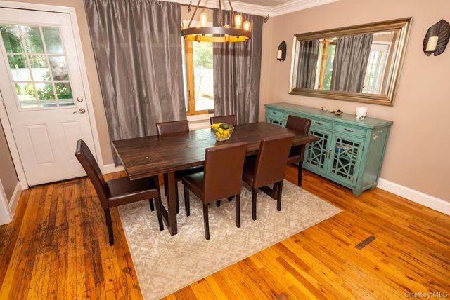 23 Martin Road S, Bethpage, NY 11714