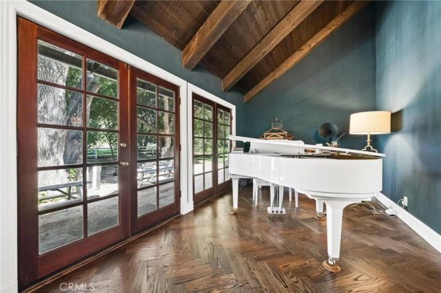 15656 Iron Canyon, Canyon Country, CA 91387