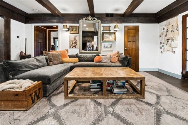 15656 Iron Canyon, Canyon Country, CA 91387