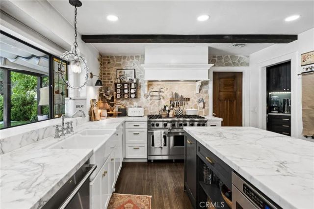 15656 Iron Canyon, Canyon Country, CA 91387