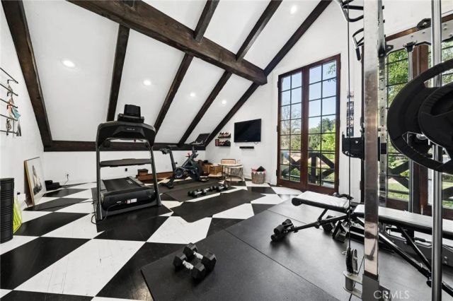 15656 Iron Canyon, Canyon Country, CA 91387