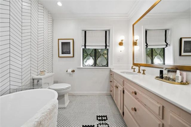 15656 Iron Canyon, Canyon Country, CA 91387