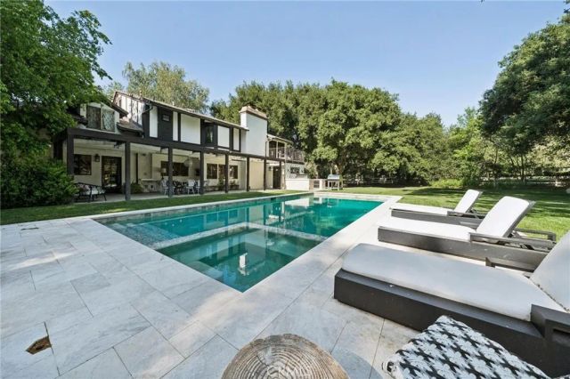 15656 Iron Canyon, Canyon Country, CA 91387