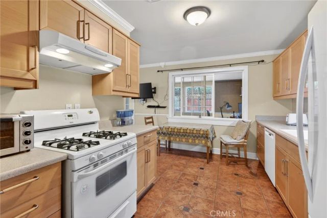 10353 Oro Vista, Sunland, CA 91040