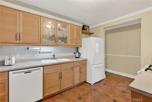 10353 Oro Vista, Sunland, CA 91040