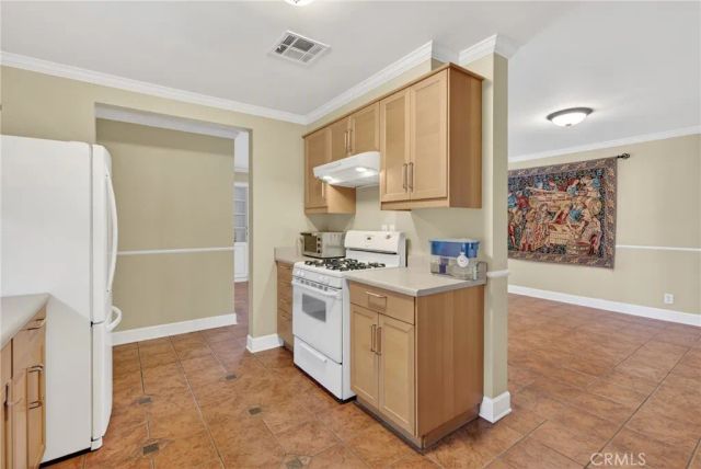 10353 Oro Vista, Sunland, CA 91040