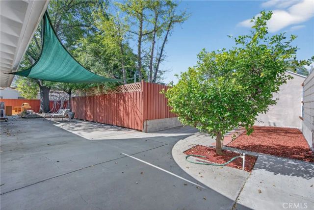 10353 Oro Vista, Sunland, CA 91040